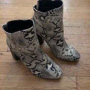 Snake skin boot
